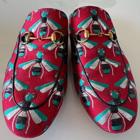 Gucci Red Bumble Bee Print Princetown Brocade Flat Mule Slides Shoes EU 39 US 9 - Picture 2 of 8